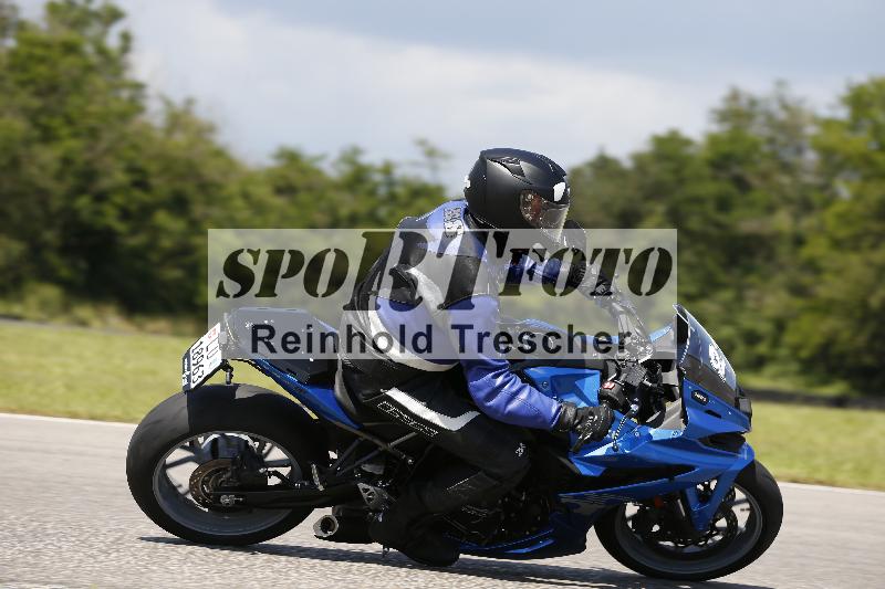 /Archiv-2024/29 12.06.2024 MOTO.CH Track Day ADR/Gruppe blau/21